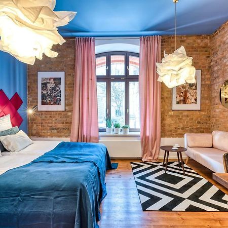 Апартаменты Retro Apartament Butikowy Stary Rynek Познань Экстерьер фото